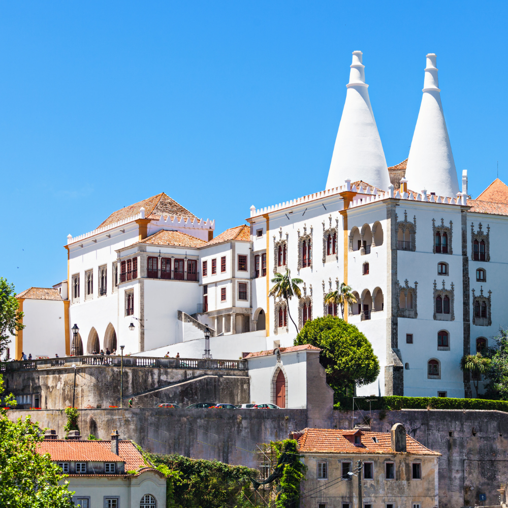 Sintra Tour With Pena Palace and Quinta da Regaleira Tickets